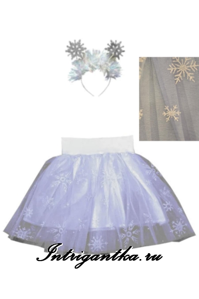 Светло-голубая снежинка с узором