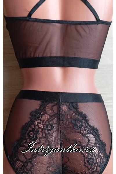 Комплект черный из маечки и шортиков