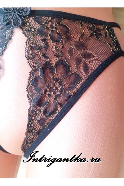 Черные трусики-стринги с доступом золотистый рисунок